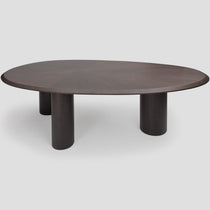 Mercado oval dining table, walnut veneer